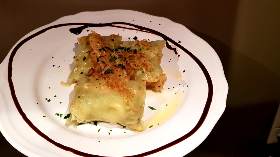 Geschmälzte Maultaschen - mit fast geschmolzenen Zwiebeln