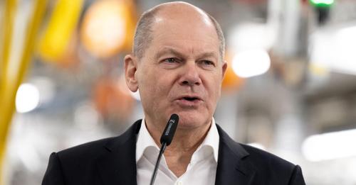 Halbzeit für den Bundeskanzler: Wie sieht Olaf Scholz' Zwischenzeugnis nach zwei Jahren Kanzlerschaft aus?